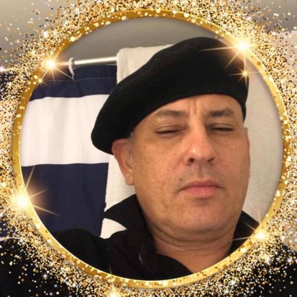 Meet your Posher, Ingram